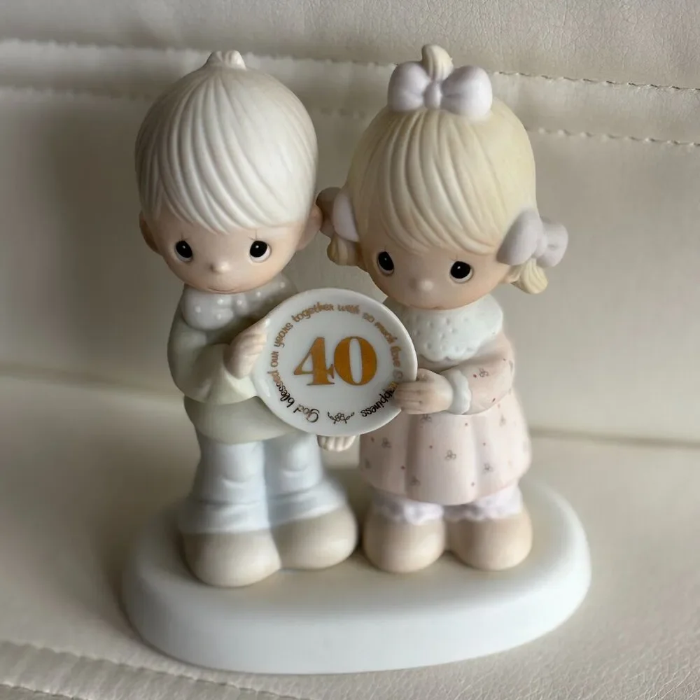 Vintage 1983 Precious Moments 40th Anniversary Figurine E-2859 Jonathan David